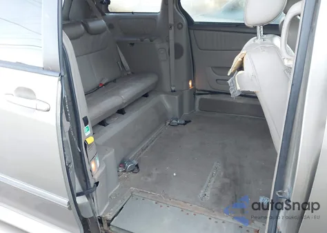 2010 Toyota Sienna Limited из США, поврежденный, VIN 5TDYK4CC3AS332779